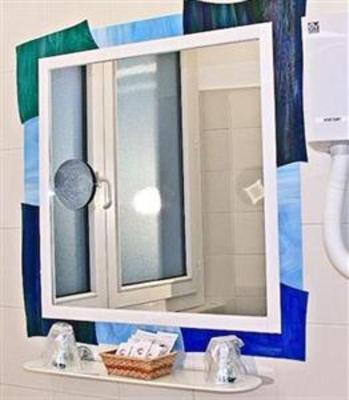 фото отеля Hotel Cairoli