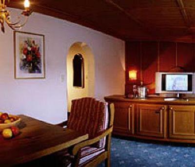фото отеля Wellness Familienhotel Alpenrose Elbigenalp