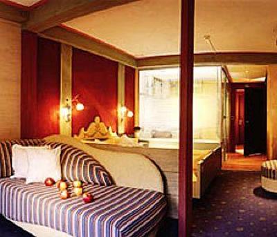 фото отеля Wellness Familienhotel Alpenrose Elbigenalp