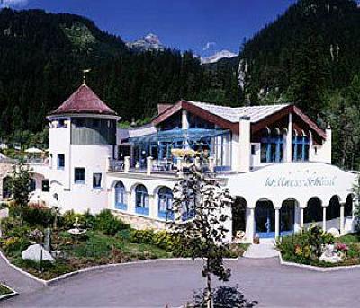 фото отеля Wellness Familienhotel Alpenrose Elbigenalp