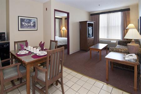 фото отеля BEST WESTERN Plus Chaska River Inn & Suites