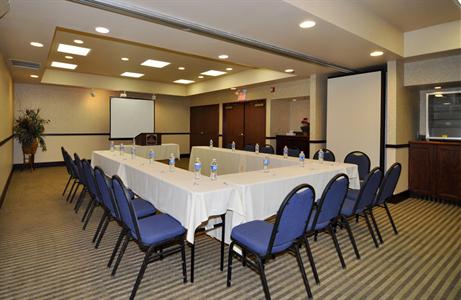 фото отеля BEST WESTERN Plus Chaska River Inn & Suites