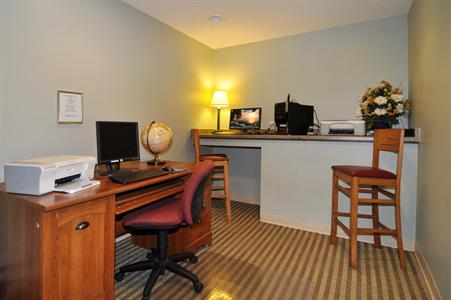 фото отеля BEST WESTERN Plus Chaska River Inn & Suites