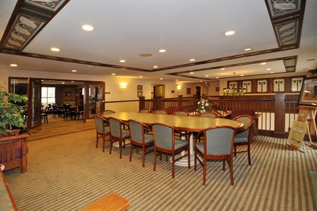 фото отеля BEST WESTERN Plus Chaska River Inn & Suites
