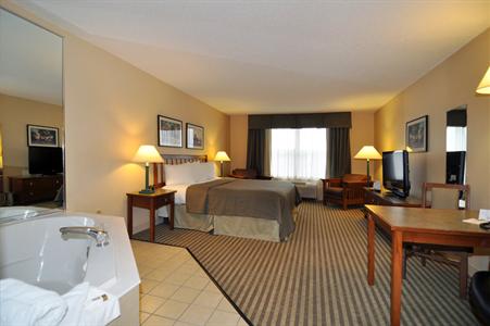 фото отеля BEST WESTERN Plus Chaska River Inn & Suites