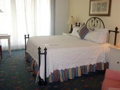 фото отеля Pelican Grand Beach Resort