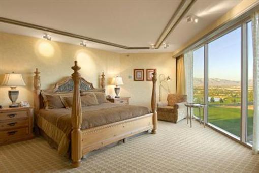 фото отеля Suncoast Hotel and Casino
