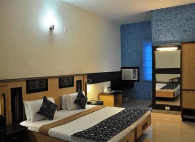 фото отеля The Central Hotel Dehradun