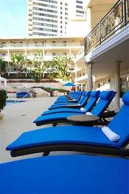 фото отеля Beverly Hills Plaza Hotel