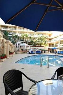 фото отеля Beverly Hills Plaza Hotel