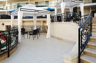 фото отеля Beverly Hills Plaza Hotel