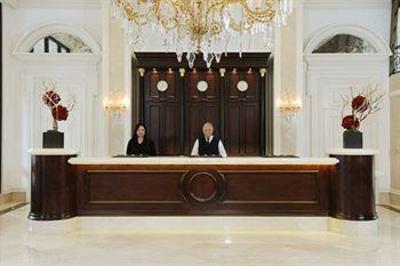 фото отеля Beverly Hills Plaza Hotel