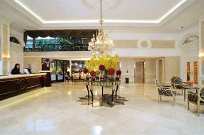 фото отеля Beverly Hills Plaza Hotel