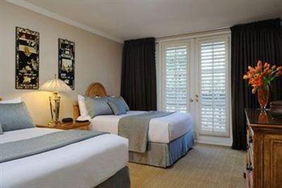 фото отеля Beverly Hills Plaza Hotel