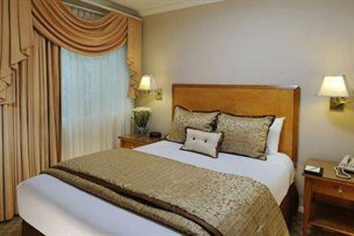 фото отеля Beverly Hills Plaza Hotel