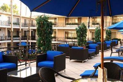 фото отеля Beverly Hills Plaza Hotel