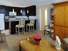 фото отеля Beverly Hills Plaza Hotel
