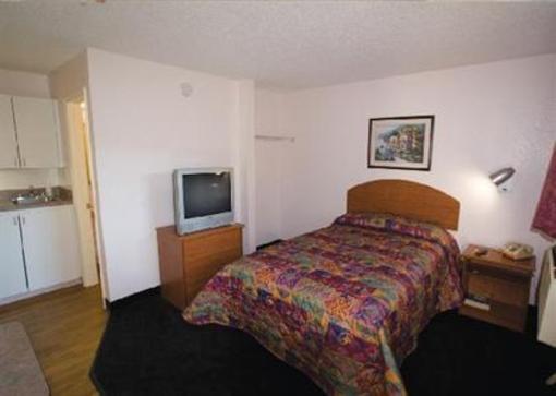фото отеля InTown Suites Louisville Northeast