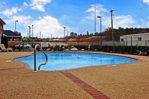 фото отеля BEST WESTERN Collins Inn and Suites