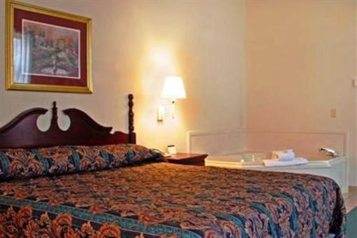 фото отеля BEST WESTERN Collins Inn and Suites