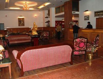 фото отеля Moon International Hotel