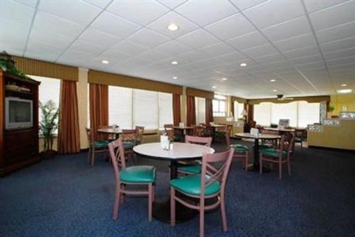 фото отеля Rocky Mount Inn