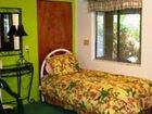 фото отеля Macadamia Meadows Farm Bed & Breakfast