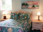 фото отеля Macadamia Meadows Farm Bed & Breakfast