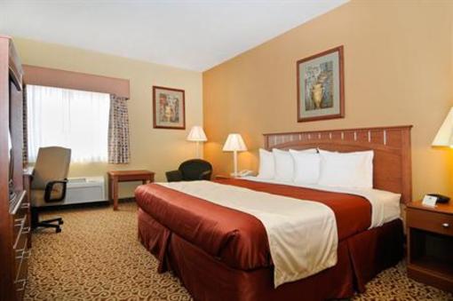 фото отеля BEST WESTERN Denton Inn
