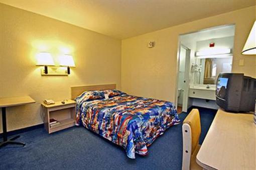 фото отеля Motel 6 Los Angeles Chino