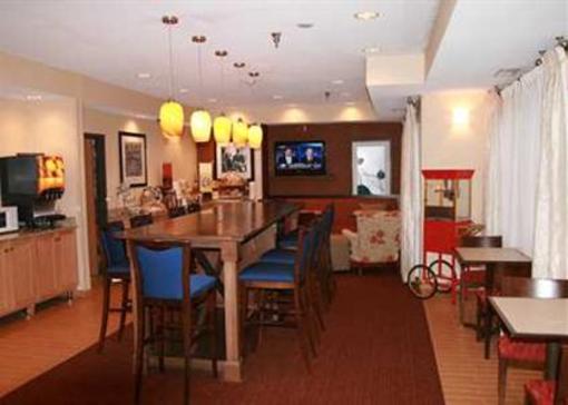 фото отеля Hampton Inn Shawnee