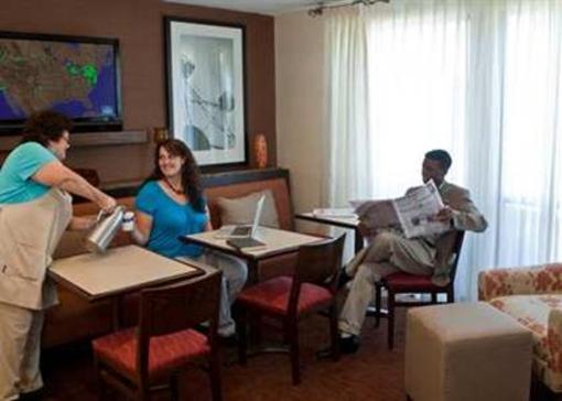 фото отеля Hampton Inn Shawnee