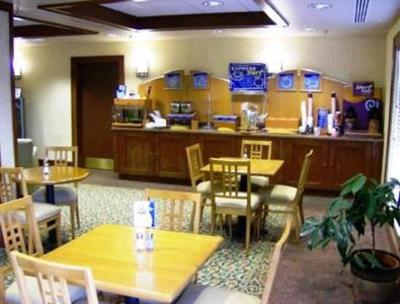 фото отеля Holiday Inn Express Hotel & Suites Greenville (Ohio)