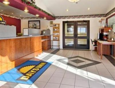 фото отеля Days Inn and Suites Guymon