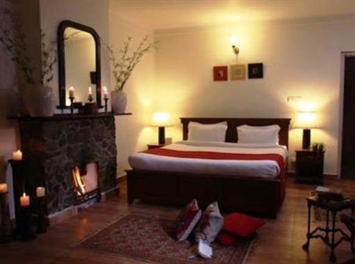 фото отеля Mount N Mist Hotel Nainital