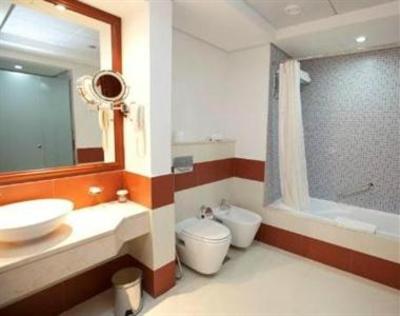 фото отеля Cassells Al Barsha Hotel