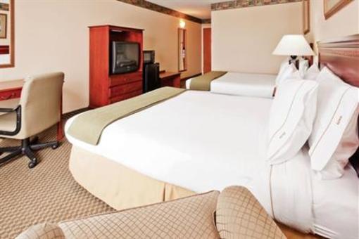 фото отеля Holiday Inn Express Ste Forest