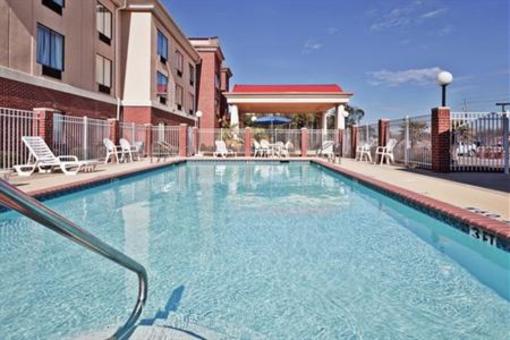 фото отеля Holiday Inn Express Ste Forest