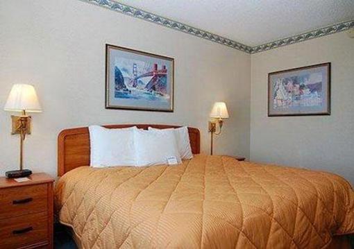 фото отеля Comfort Inn by the Bay