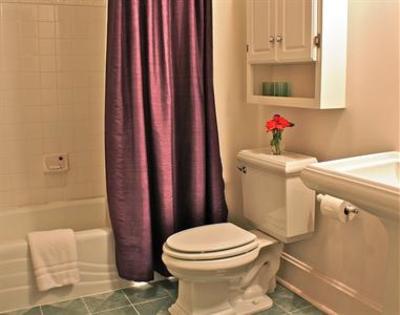фото отеля Nestle Inn Bed and Breakfast