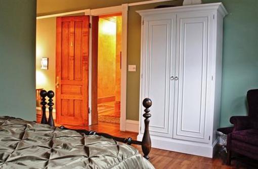 фото отеля Nestle Inn Bed and Breakfast