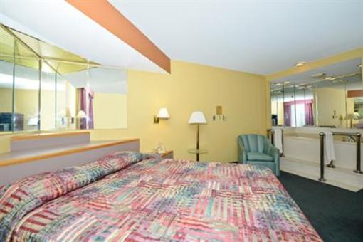 фото отеля Americas Best Value Inn & Suites Kalamazoo