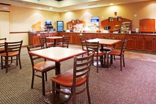 фото отеля Holiday Inn Express Hotel & Suites Tooele