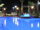 фото отеля Holiday Inn Express Hotel & Suites Winnie