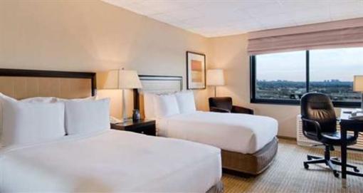 фото отеля Hilton Hasbrouck Heights