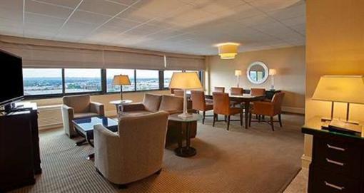 фото отеля Hilton Hasbrouck Heights