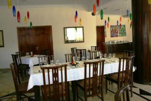 фото отеля Beer Garden Inn Addis Ababa