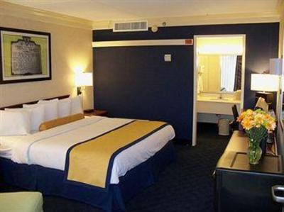 фото отеля Cavalier Inn at the University of Virginia