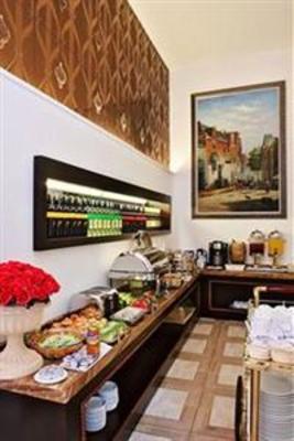 фото отеля A & EM Hotel 132 Ly Tu Trong