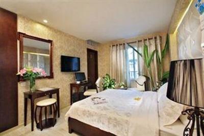 фото отеля A & EM Hotel 132 Ly Tu Trong